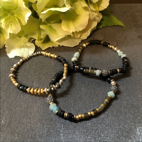 Stella & Dot artisan Set of three bracelets - Picture 9 of 9